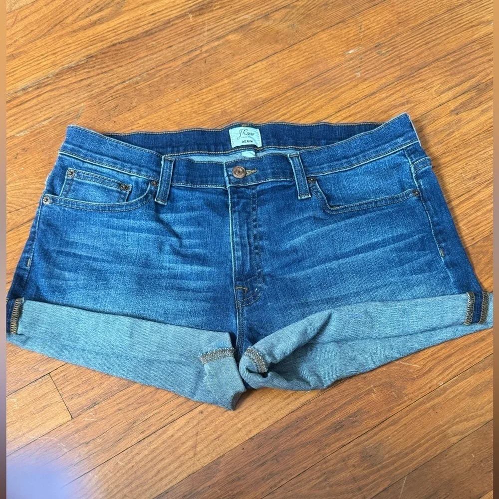 NWOT J. Crew Denim Shorts Womens Size 31 Cotton Blend Cut Off Cuffed Dark Wash